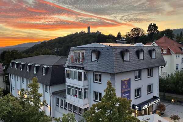 Hotel Königshof Bed and Breakfast (Königstein im Taunus)